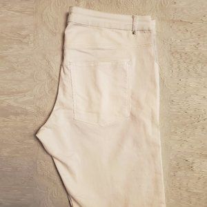 H&M Stretch White Jeans size 16 EUC